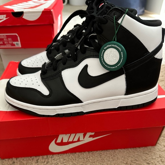 Nike Panda High Tops - Picture 4 of 6